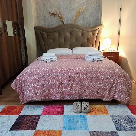 Private Room Close To Merter And Gungoren Textile Center Istanbul Luaran gambar