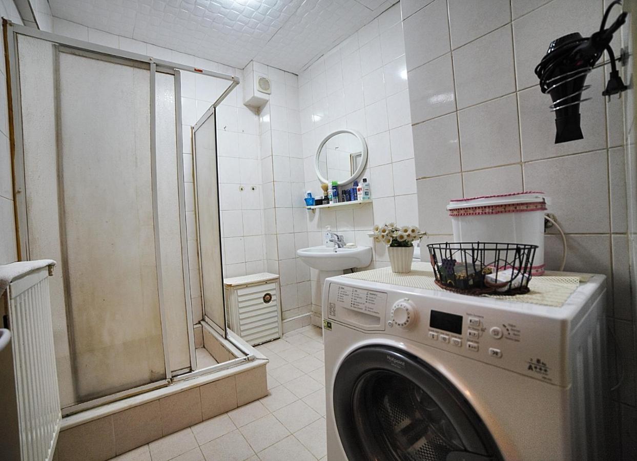 Private Room Close To Merter And Gungoren Textile Center Istanbul Luaran gambar